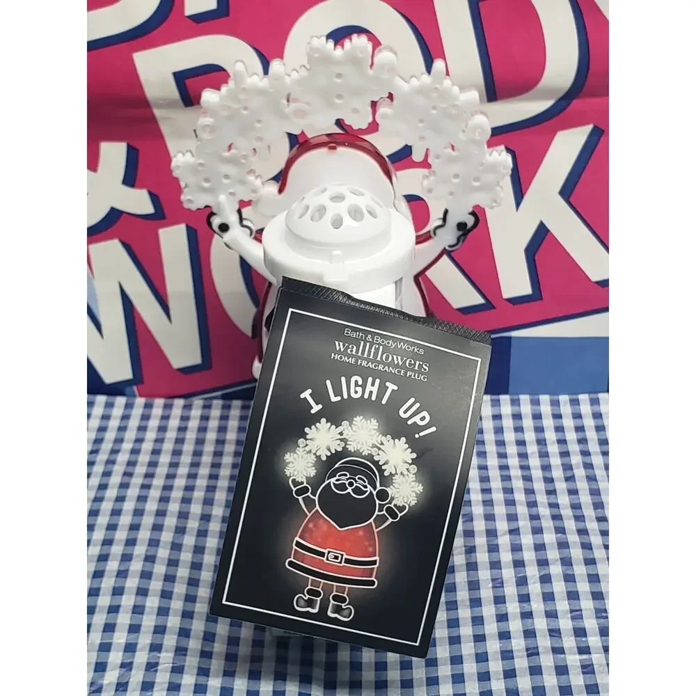 BBW Santa Holding Snowflakes Nightlight Wallflower Fragrance Plug In